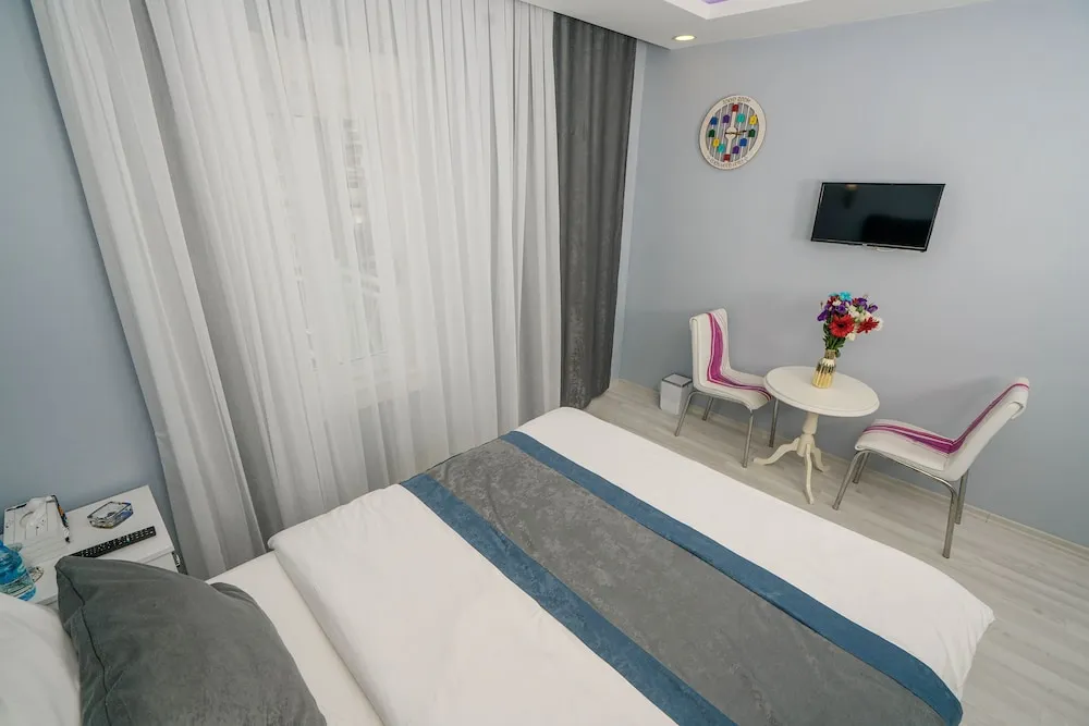 Business Tek Büyük Yataklı Oda, Şehir Manzaralı
