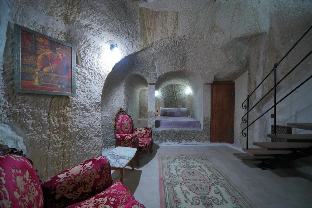 Double Cave Room