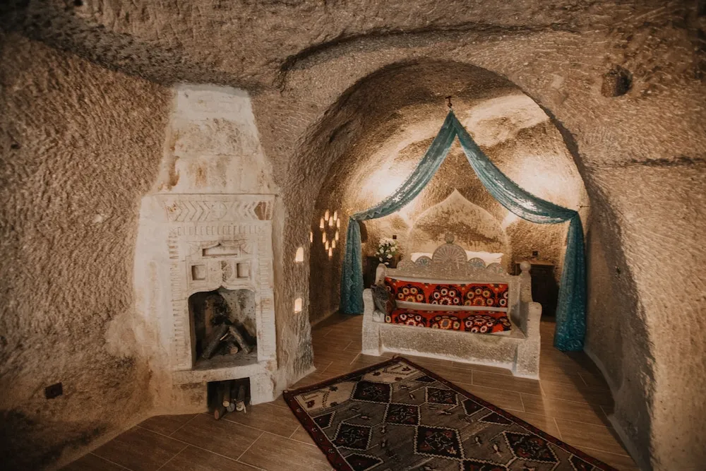 Sultan Cave Suite