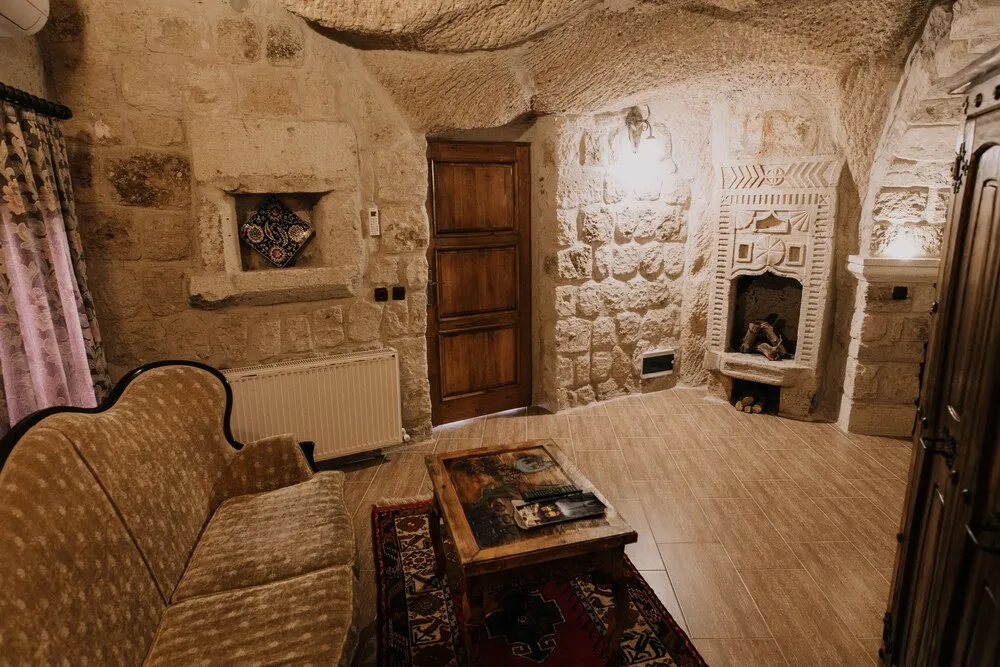 Sultan Cave Suite