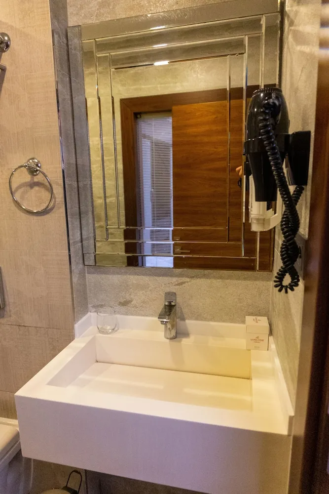 Deluxe Tek Büyük veya İki Ayrı Yataklı Oda