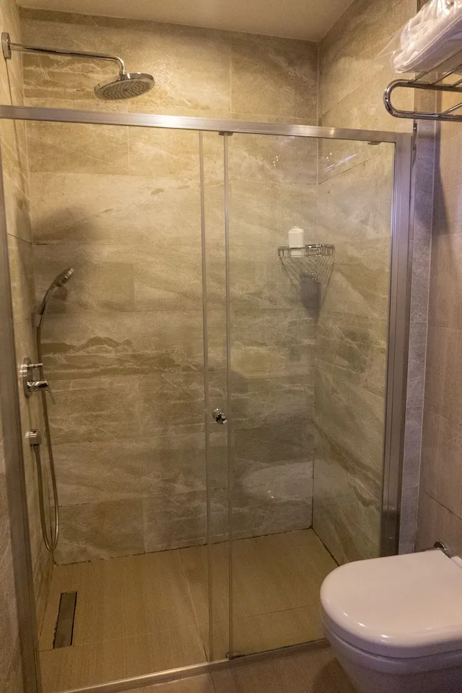 Deluxe Tek Büyük veya İki Ayrı Yataklı Oda