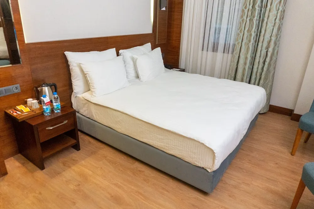 Deluxe Üç Kişilik Oda