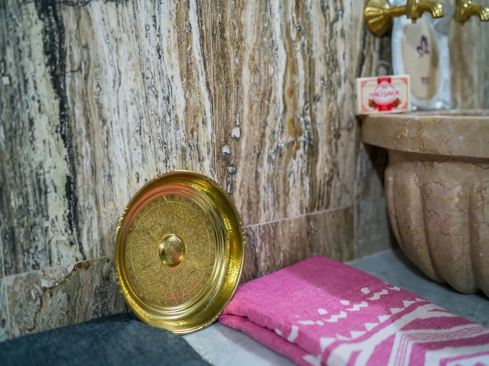 Deluxe Süit, 1 Büyük (Queen) Boy Yatak, Sıcak Su Küveti, Bahçe Manzaralı