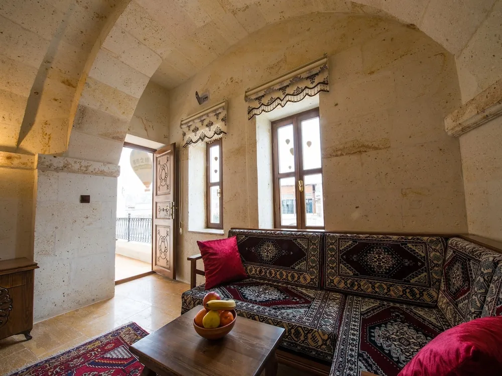 Comfort Oda, 1 Büyük (Queen) Boy Yatak, Sigara İçilmez, Bahçe Manzaralı