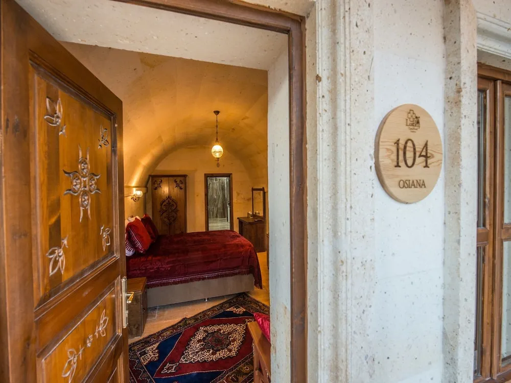 Comfort Oda, 1 Büyük (Queen) Boy Yatak, Sigara İçilmez, Bahçe Manzaralı