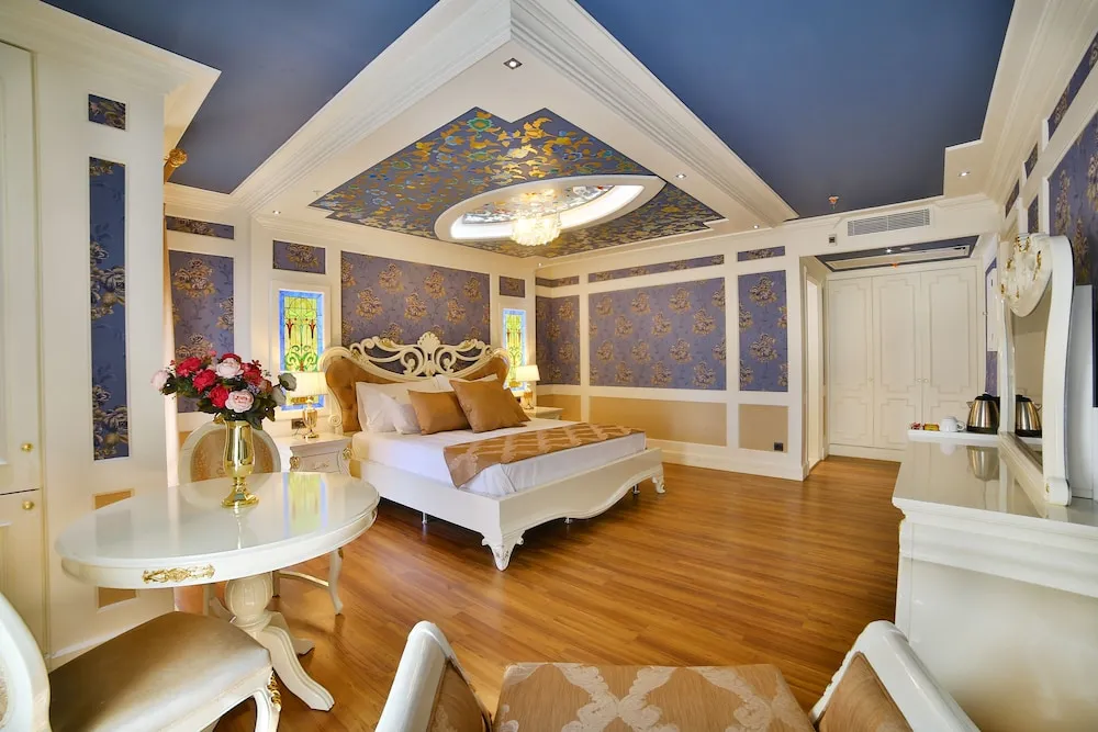 Deluxe Room with Free Spa Access (Self use & Shared)