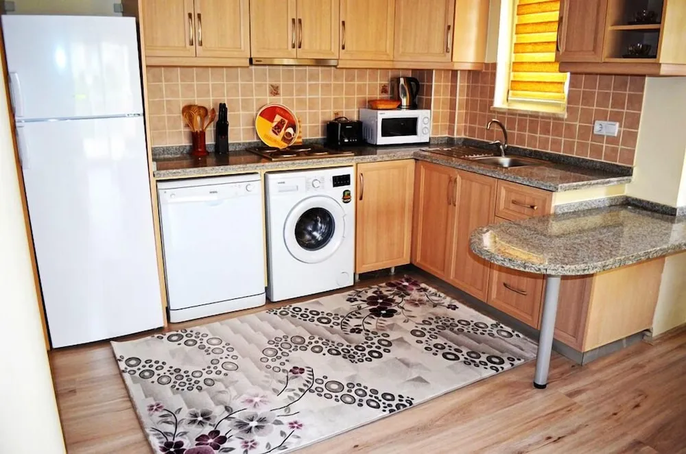 Apart Daire, 1 Yatak Odası, Göl Manzaralı