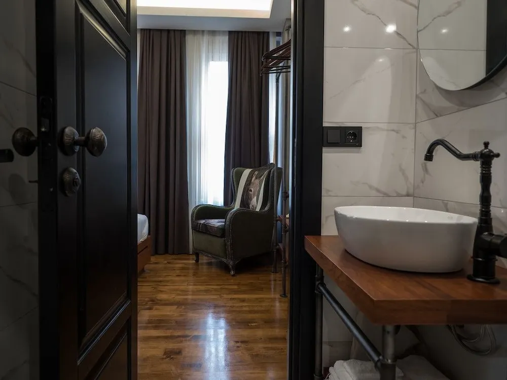 Deluxe Tek Büyük Yataklı Oda, Balkon