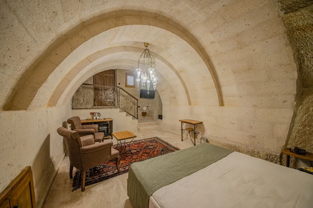 SUPERIOR KING SUITE