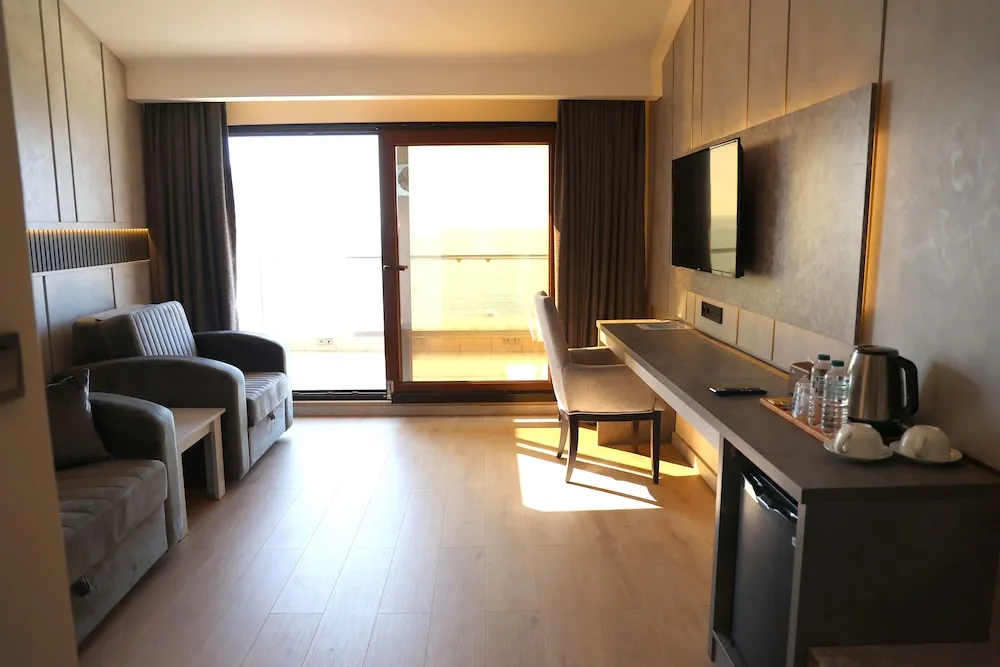 Deluxe Süit, Balkon/Veranda, Denize Bakan