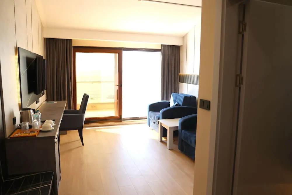 Deluxe Süit, Balkon/Veranda, Denize Bakan