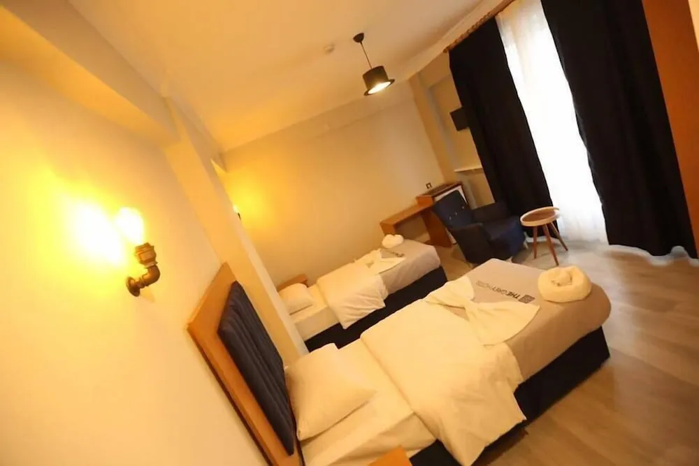 Deluxe Tek Büyük veya İki Ayrı Yataklı Oda