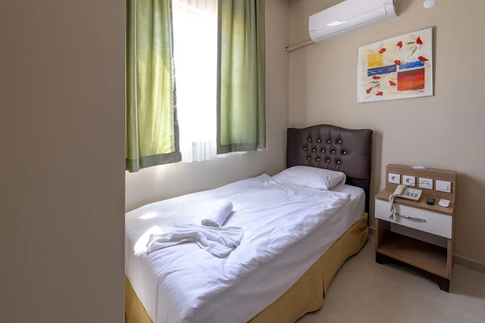 Tek Kişilik Oda, 1 Tek Kişilik XL Yatak, Sigara İçilmez