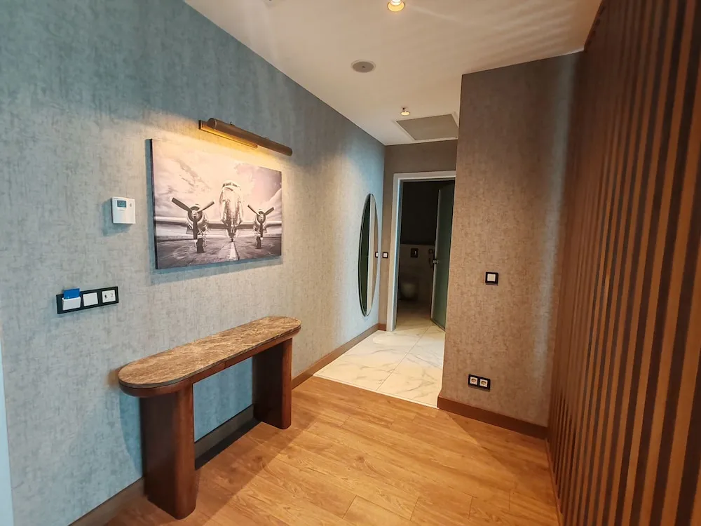 Deluxe Suite Room