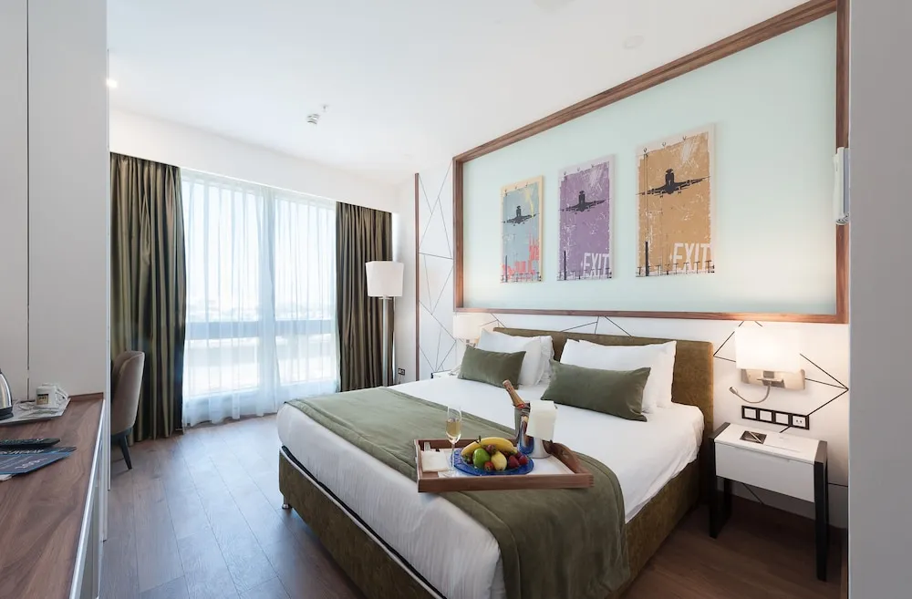 Deluxe Double or Twin Room