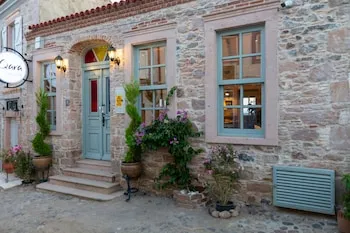 Qara Otel