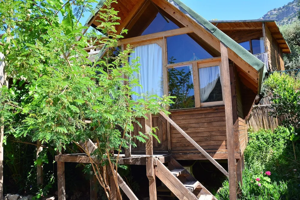 Bungalov (1 Queen Bed, Sea View, TANGO)