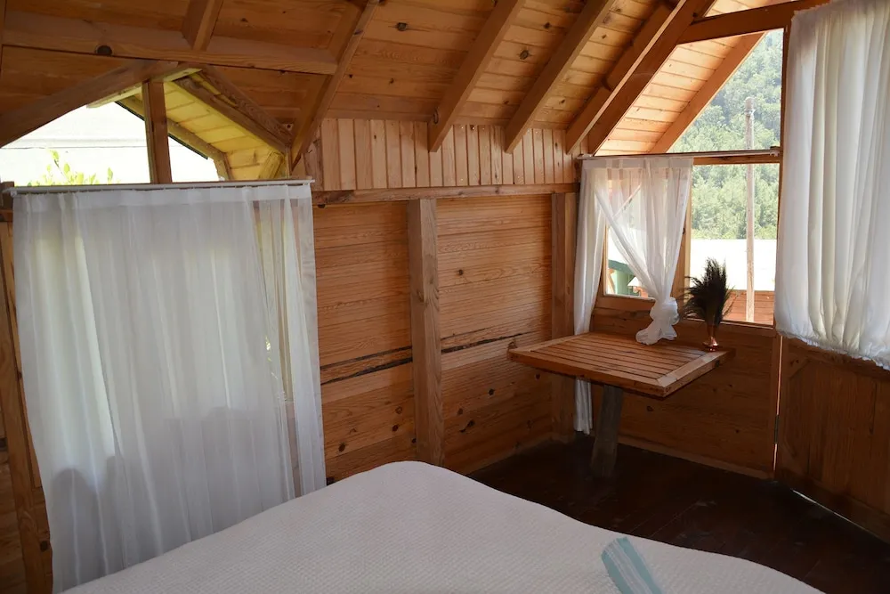 Bungalov (1 Queen Bed, Sea View, TANGO)