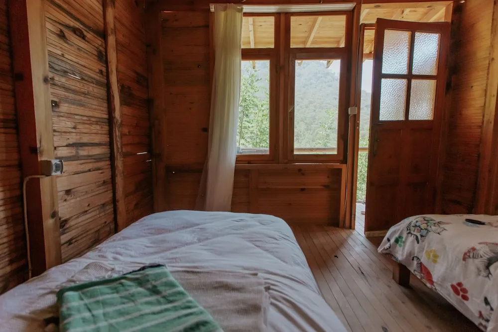 Bungalov (2 Twin Beds, Sea View, HIP HOP)