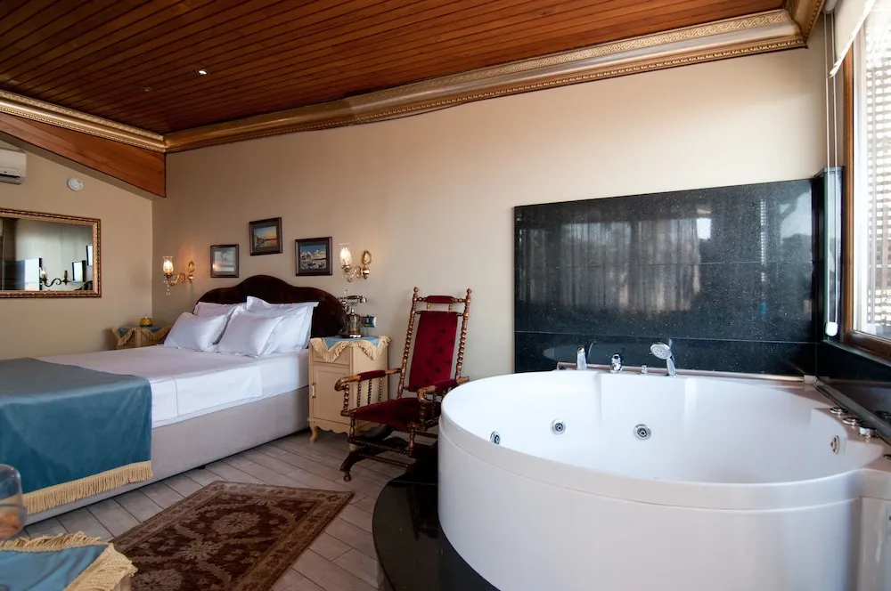 Çatı Katı Süiti (Penthouse)