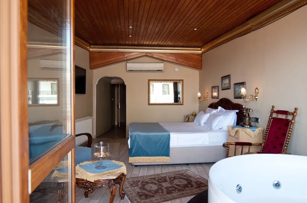 Çatı Katı Süiti (Penthouse)