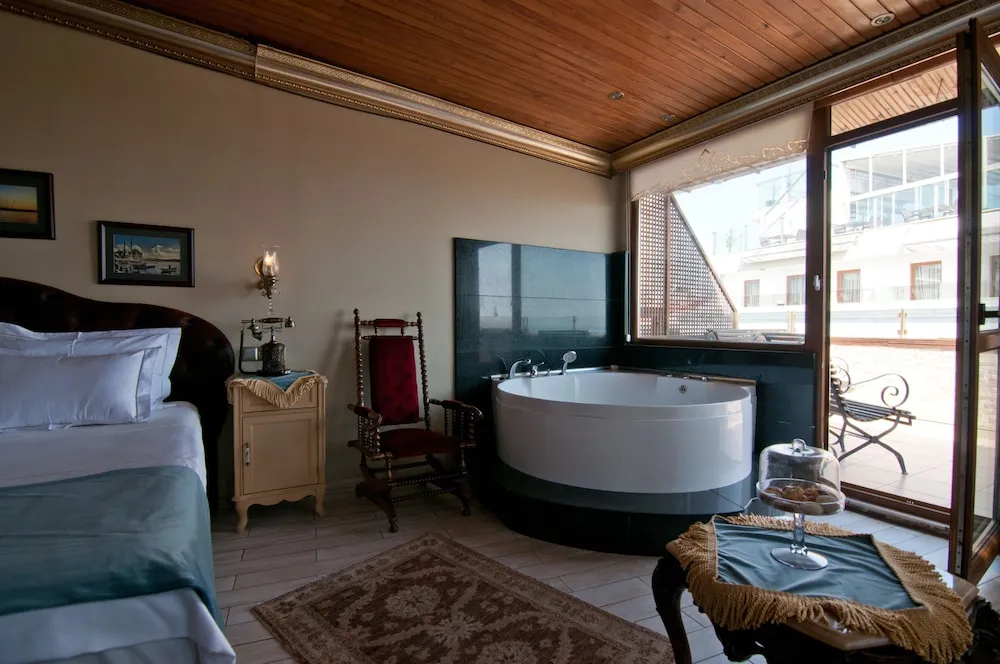 Çatı Katı Süiti (Penthouse)