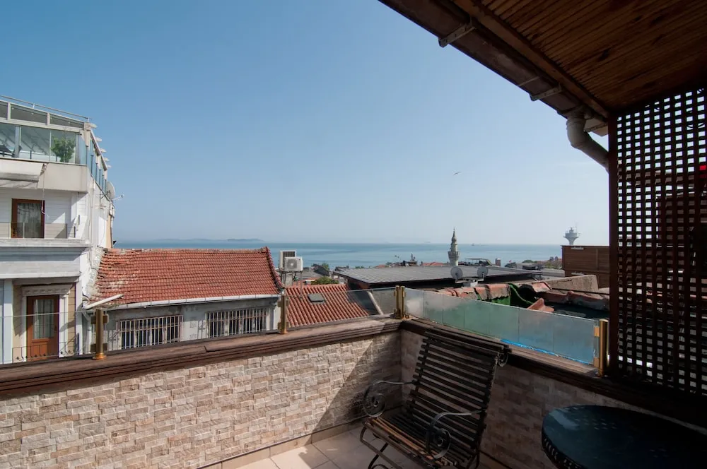 Çatı Katı Süiti (Penthouse)