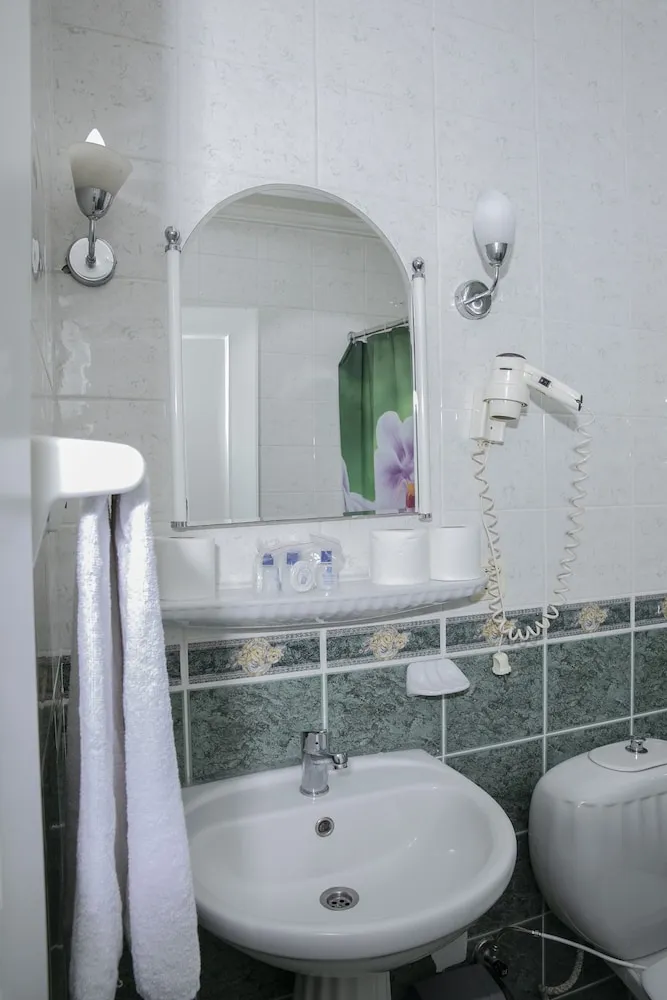 Standard Tek Büyük veya İki Ayrı Yataklı Oda, Deniz Manzaralı