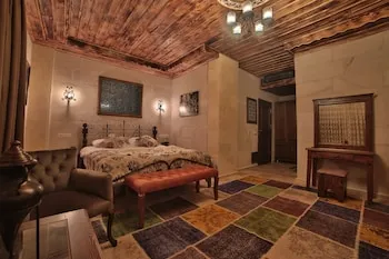 Caravanserai Inn Hotel