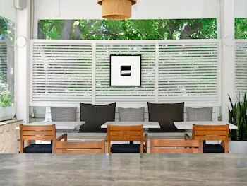 Dorman Suites Hotel