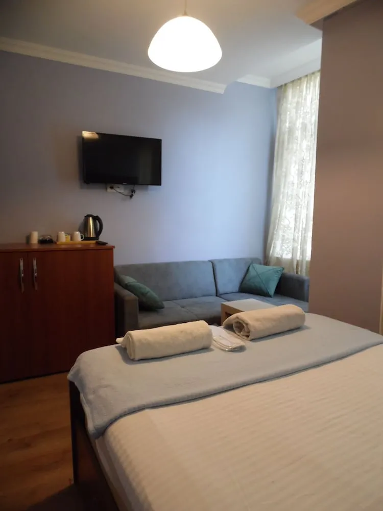 Deluxe Tek Büyük Yataklı Oda
