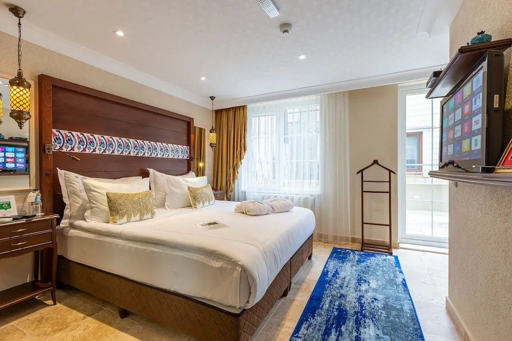 Comfort Tek Büyük Yataklı Oda