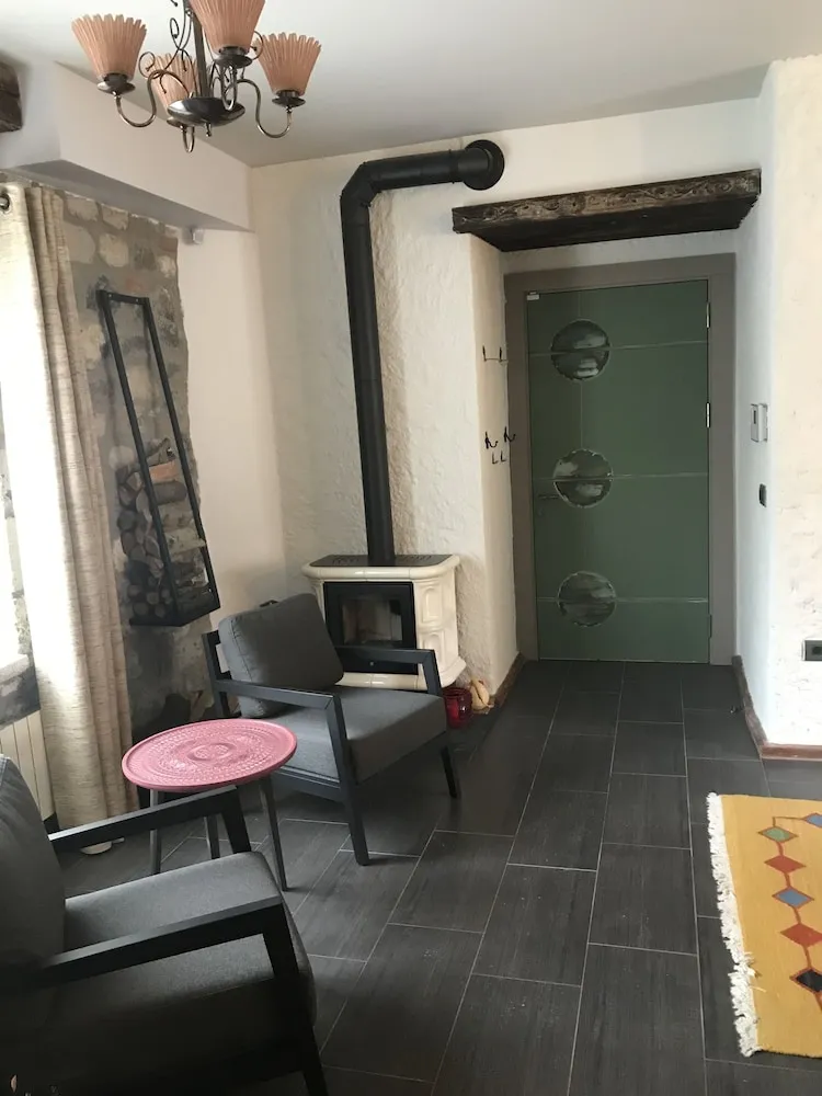 Superior Çatı Katı (Loft), 1 En Büyük (King) Boy Yatak ve Çekyat, Sigara İçilmez, Bahçe Manzaralı