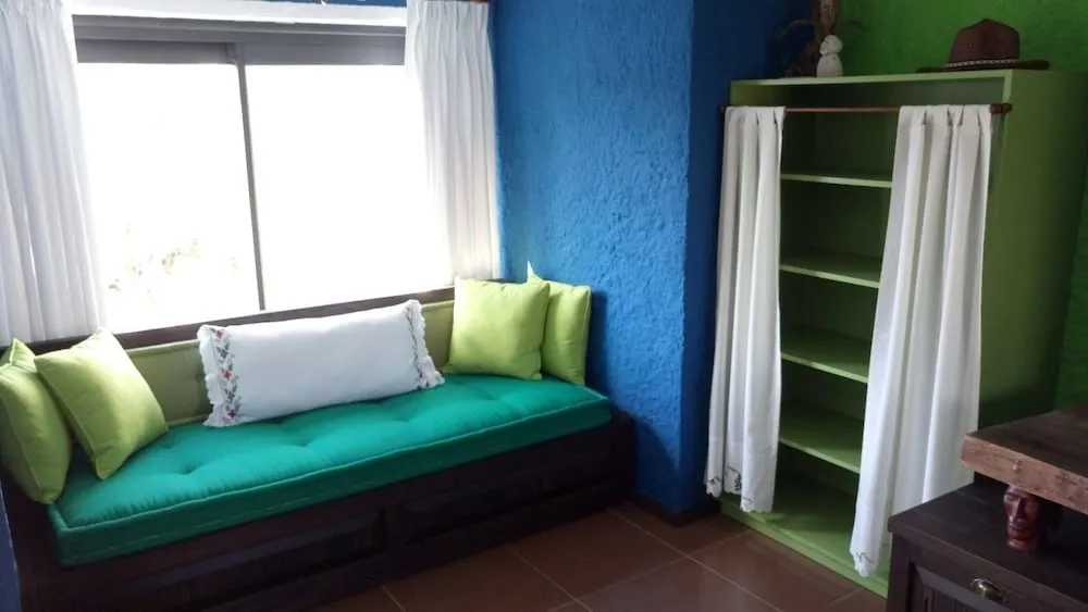 Luxury Üç Kişilik Oda, Bahçe Manzaralı