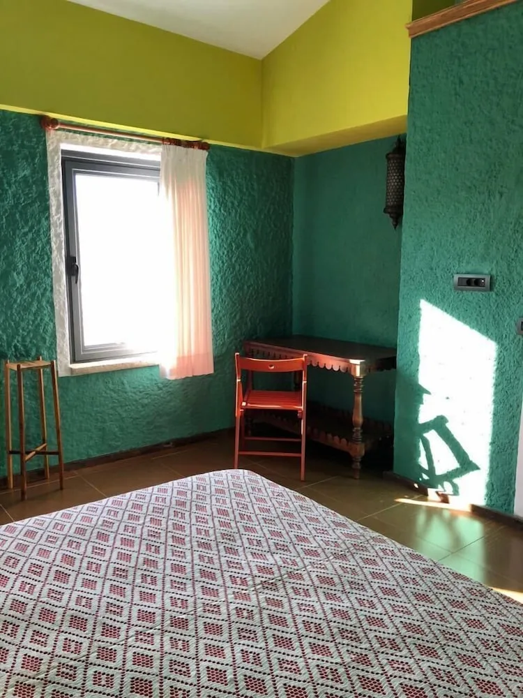 Luxury Tek Büyük Yataklı Oda, Bahçe Manzaralı