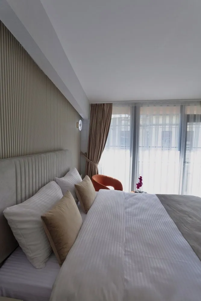 Elite Oda, Şehir Manzaralı