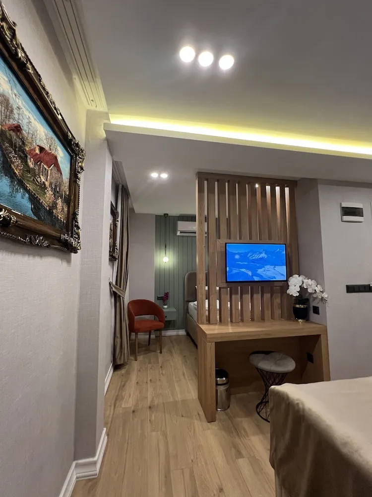 Family Üç Kişilik Oda, Şehir Manzaralı