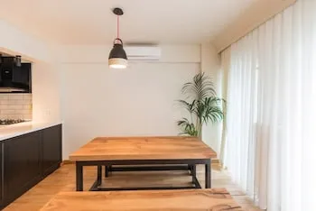 Şehir Merkezinde Şehir Stili Çatı Katı