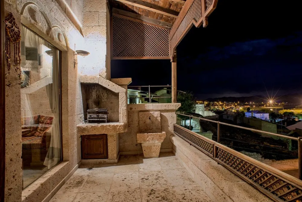 Honeymoon Süit, Nehir Manzaralı