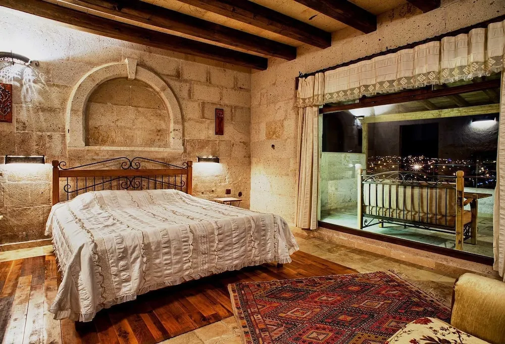 Honeymoon Süit, Nehir Manzaralı