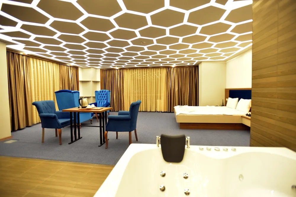 Luxury Çatı Katı Süiti (Penthouse)