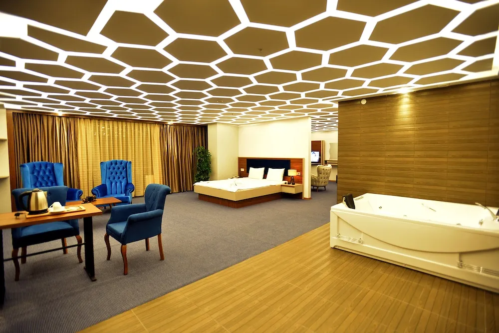 Luxury Çatı Katı Süiti (Penthouse)