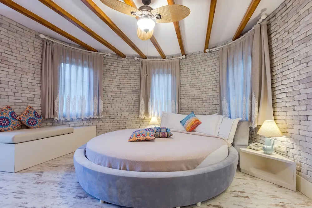 Design Oda, Deniz Manzaralı, Köşe