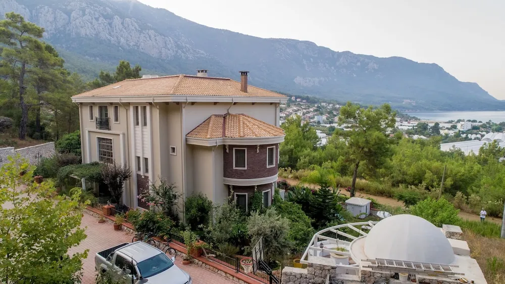 Design Oda, Deniz Manzaralı, Köşe