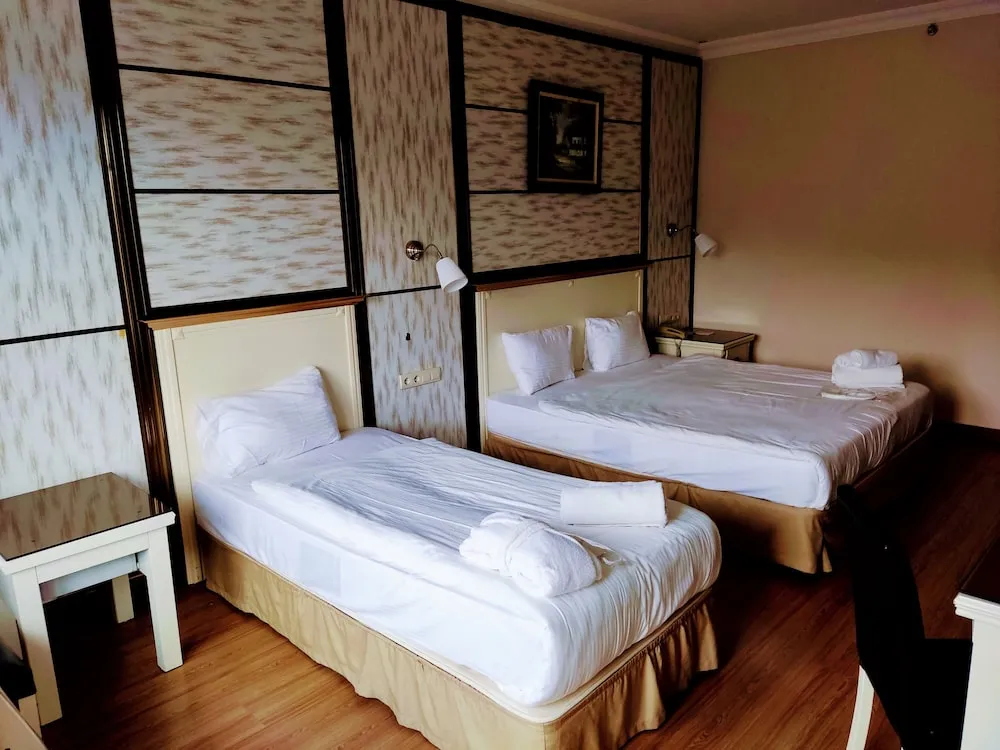 Deluxe Üç Kişilik Oda, Balkon, Dağ Manzaralı