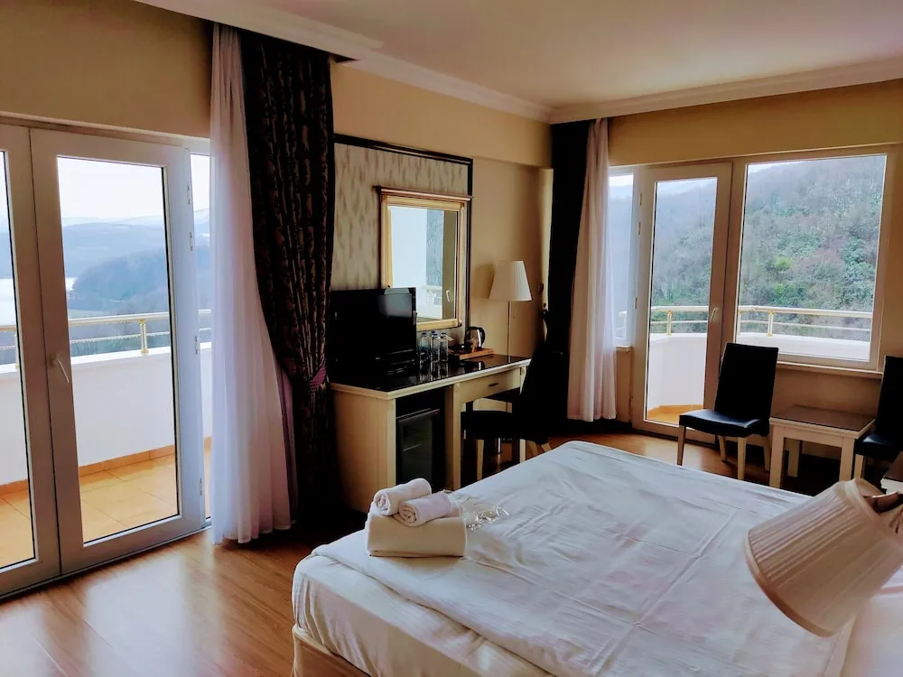 Premium Süit, 2 Yatak Odası, Göl Manzaralı