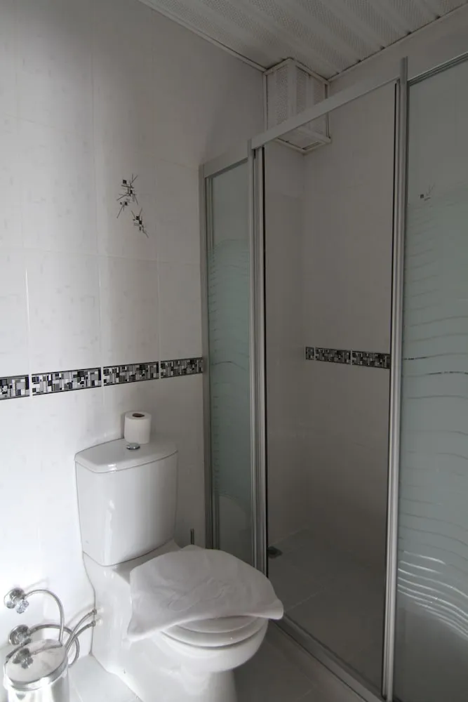 Standard Üç Kişilik Oda