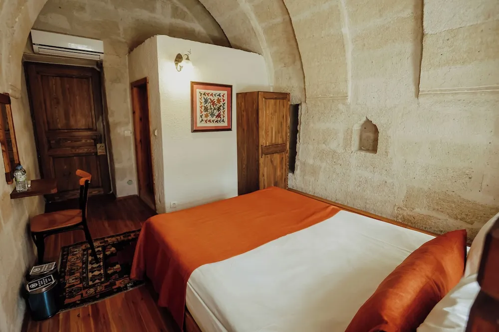 Tek Büyük veya İki Ayrı Yataklı Oda, Şehir Manzaralı