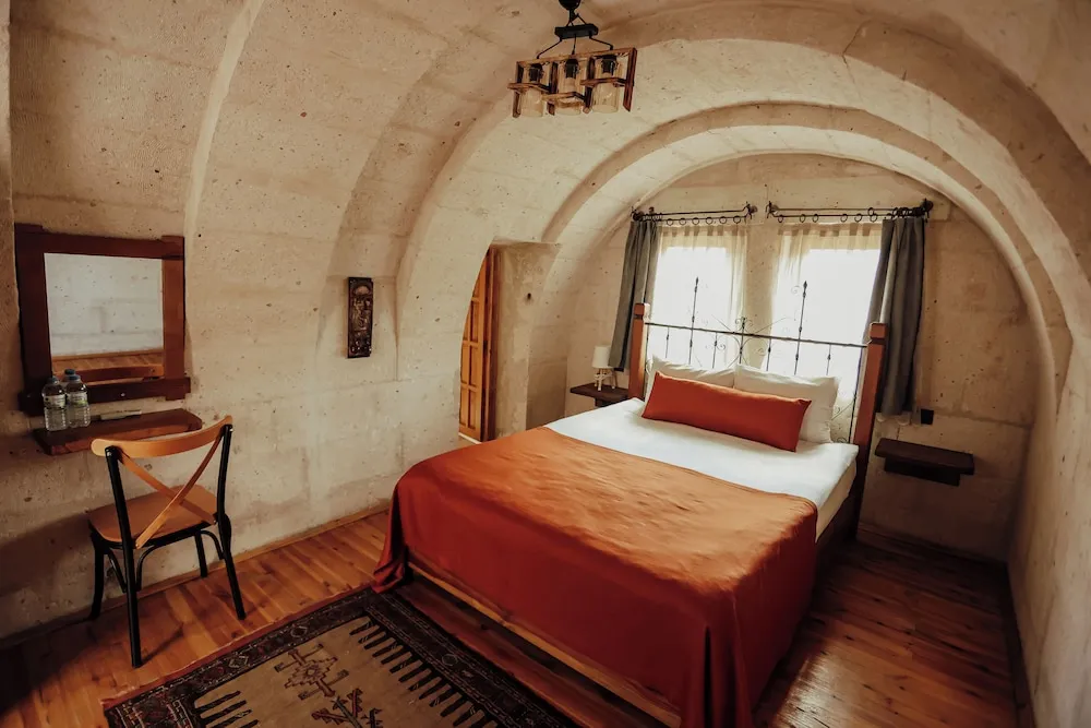 Tek Büyük veya İki Ayrı Yataklı Oda, Şehir Manzaralı